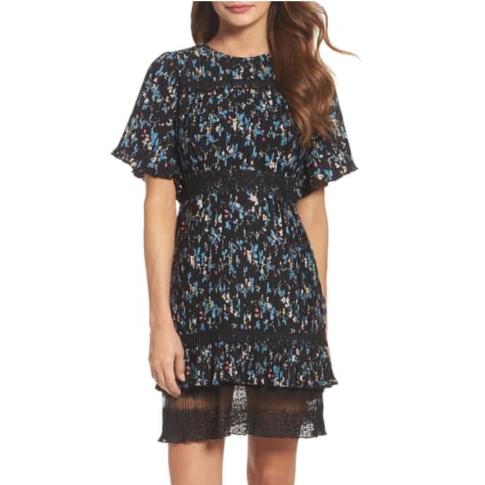 New Chelsea 28 pleated lace dress size S